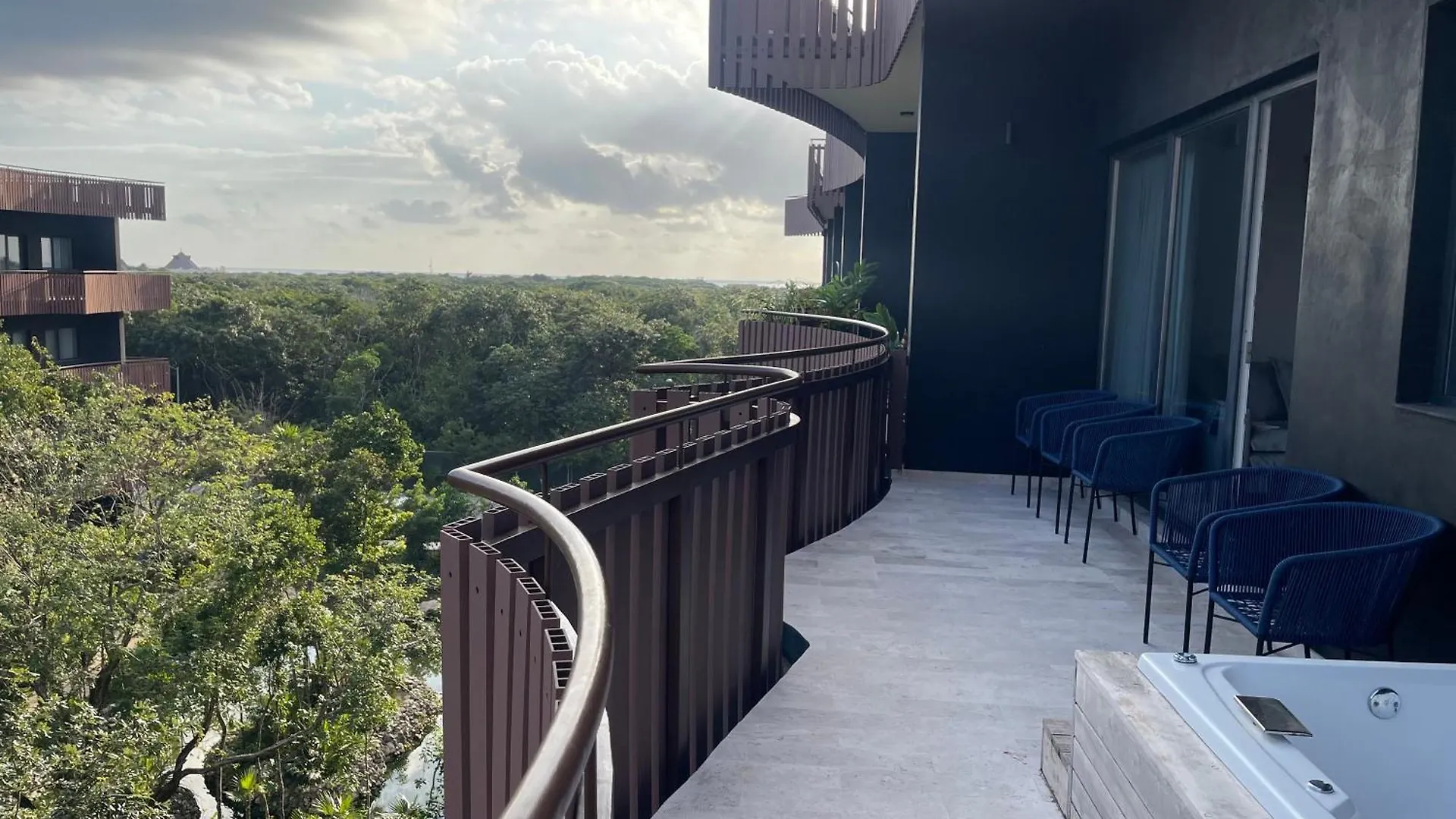 Monkey Lifestyle Apartment Tulum