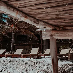 Niken Beachfront Tulum Pueblo